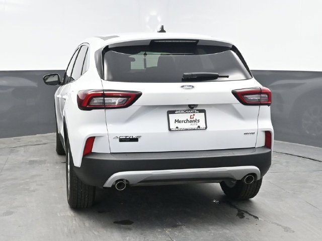 Used 2023 Ford Escape Active AWD/4WD image 5