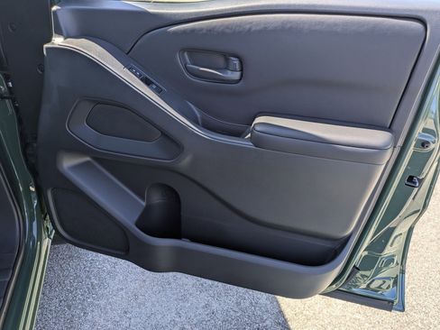 New 2026 Nissan Frontier SV w/ SV Convenience Package image 30