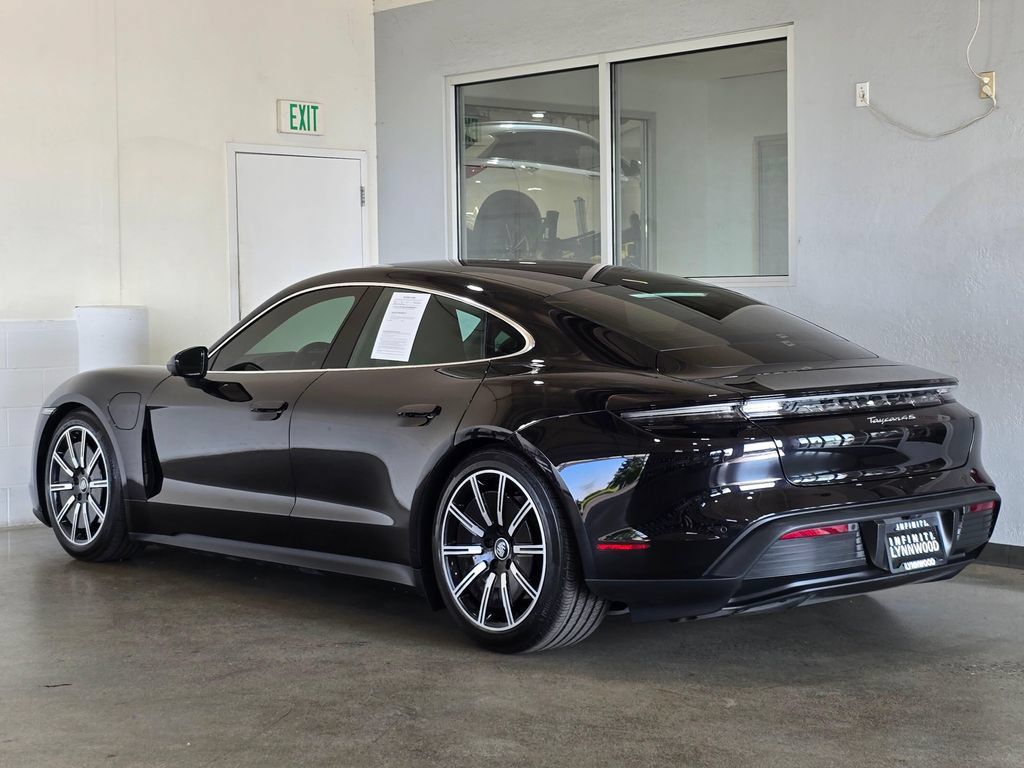 Used 2021 Porsche Taycan 4S w/ Premium Package AWD/4WD image 6