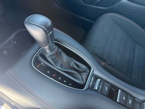 Used 2025 Honda HR-V Sport image 26