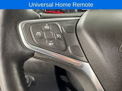 Used 2018 Chevrolet Equinox LT image 23