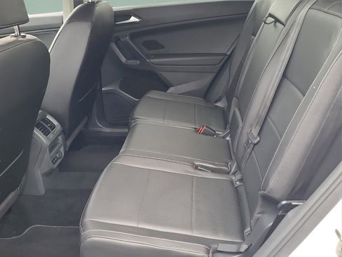Used 2018 Volkswagen Tiguan SEL image 10