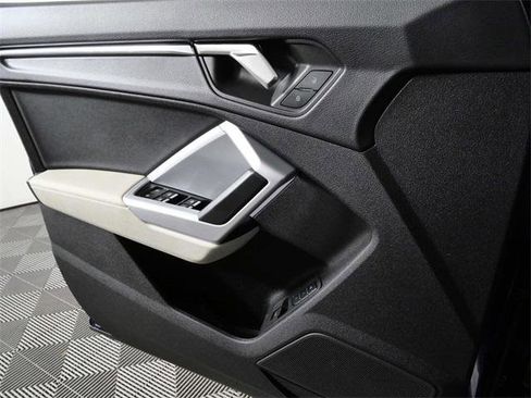 Used 2024 Audi Q3 2.0T Premium Plus image 27