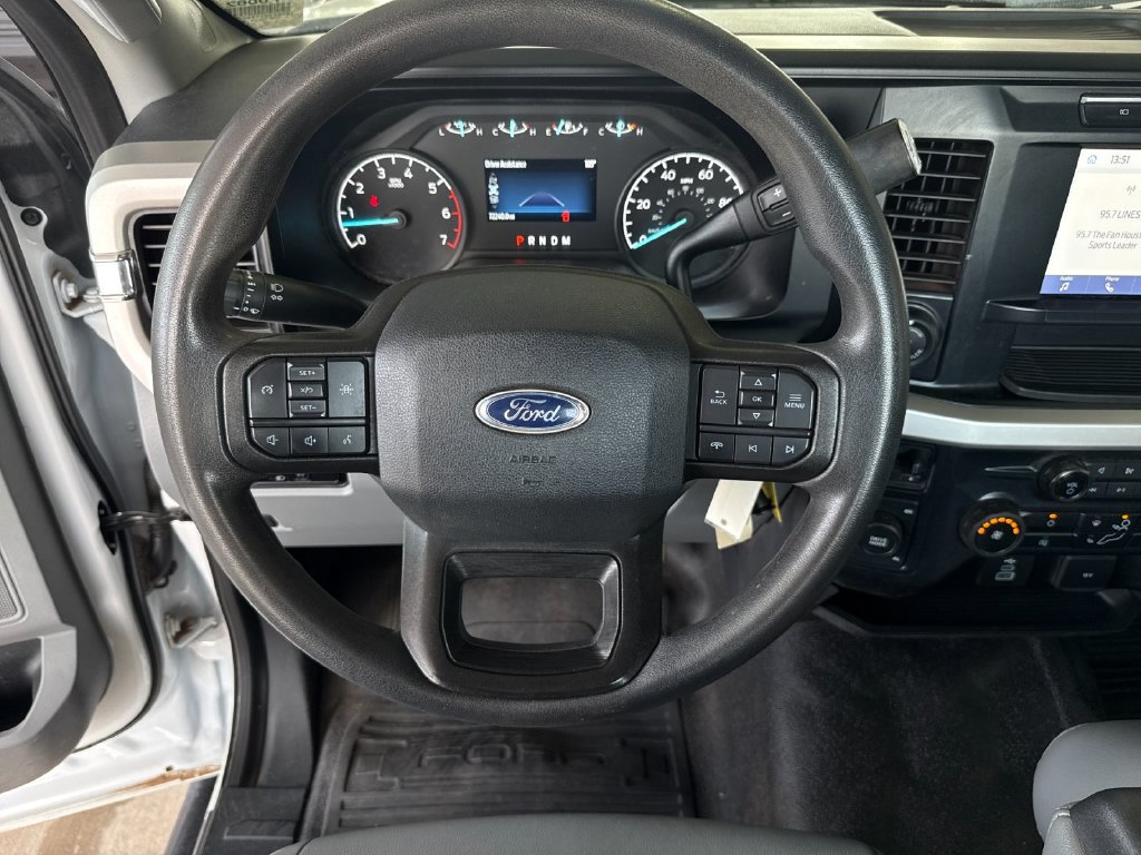 Used 2023 Ford F250 XL w/ 360-Degree Camera Package AWD/4WD image 11