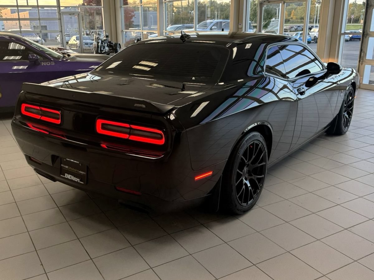 Used 2016 Dodge Challenger R/T Scat Pack RWD image 57