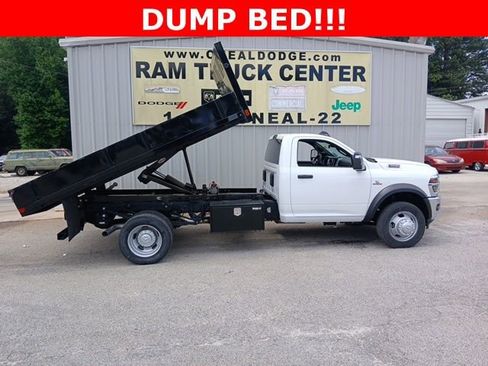 New 2025 RAM 4500 Tradesman AWD/4WD image 19