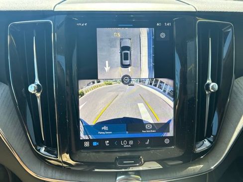 Certified 2025 Volvo XC60 B5 Plus AWD/4WD image 26
