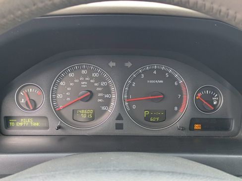 Used 2004 Volvo XC70 image 20