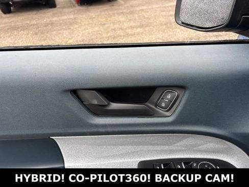 New 2025 Ford Maverick XLT image 23