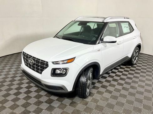New 2026 Hyundai Venue SEL image 11