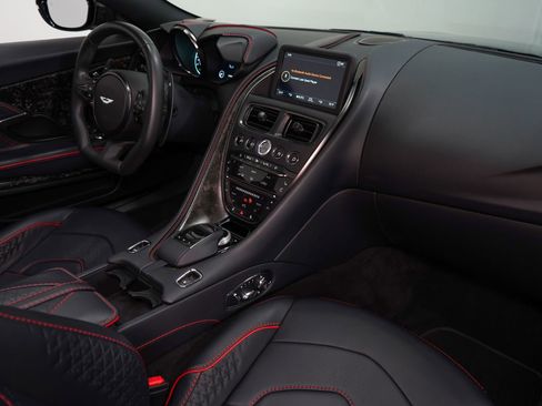 Used 2022 Aston Martin DBS Superleggera Volante RWD image 29