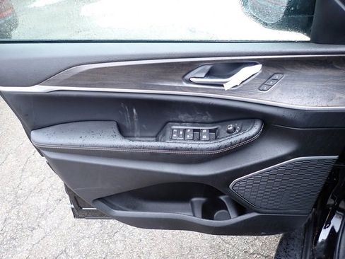 New 2026 Jeep Grand Cherokee L Limited image 15