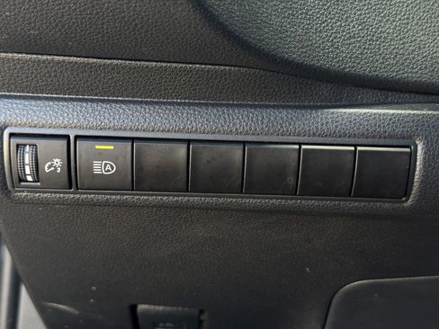 Used 2023 Toyota Corolla LE FWD image 22