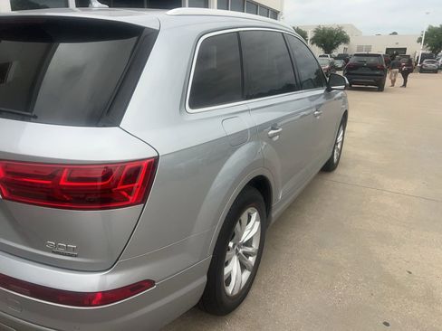 Used 2018 Audi Q7 3.0T Premium Plus AWD/4WD image 19