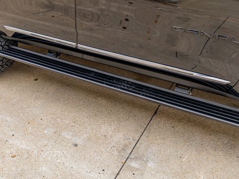 Used 2024 GMC Yukon Denali Ultimate image 13