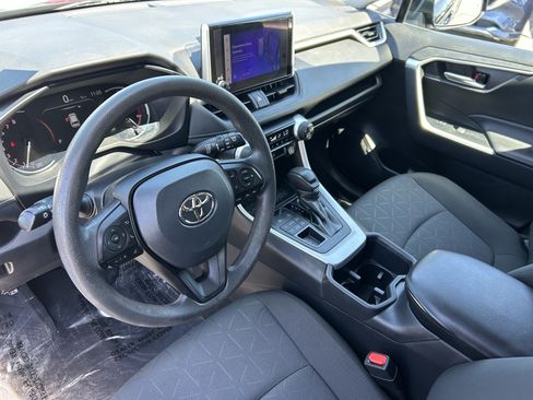 Used 2023 Toyota RAV4 XLE AWD/4WD image 15