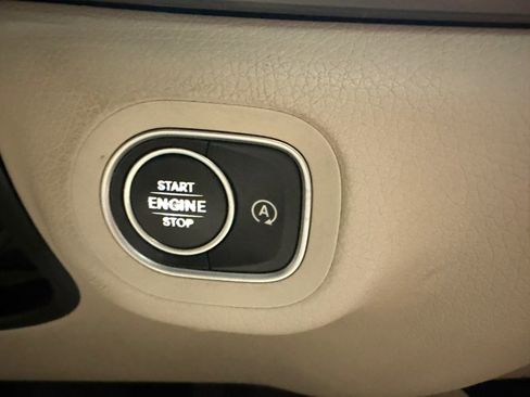 Used 2020 Mercedes-Benz GLS 450 4MATIC image 42