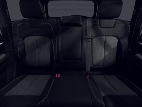 New 2026 Jeep Grand Cherokee 4WD image 3