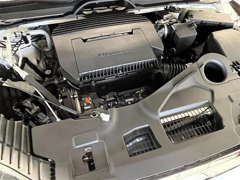 New 2025 Honda Pilot Touring image 12