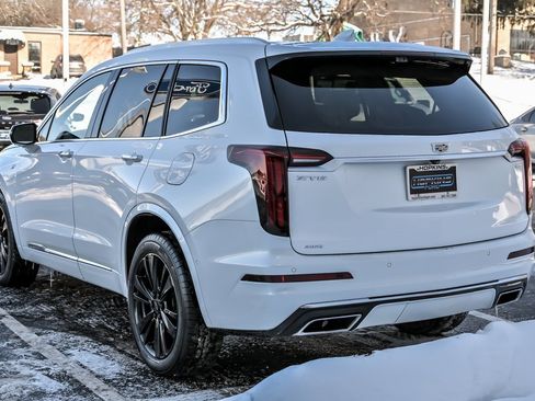 Used 2023 Cadillac XT6 Premium Luxury w/ Technology Package image 6