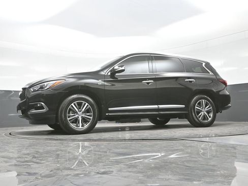 Used 2019 INFINITI QX60 Luxe w/ Essential Package AWD/4WD image 29