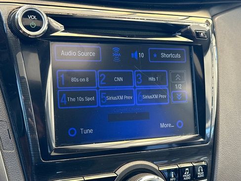 Used 2015 Honda Odyssey Touring image 18