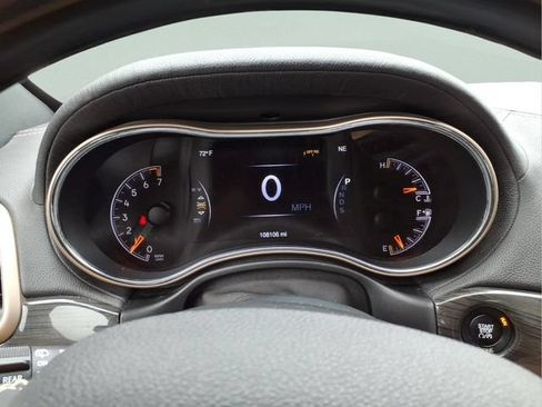 Used 2015 Jeep Grand Cherokee Overland w/ Advanced Technology Group AWD/4WD image 21
