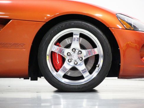 Used 2005 Dodge Viper SRT-10 w/ Copperhead Edition Group RWD image 23