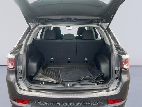 Certified 2022 Jeep Compass Sport image 21