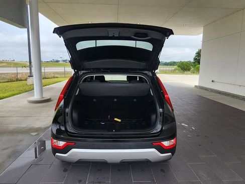 Used 2024 Kia Niro LX FWD image 20