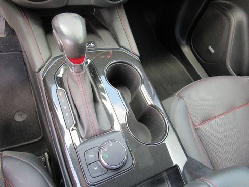 Used 2019 Chevrolet Blazer RS FWD image 29