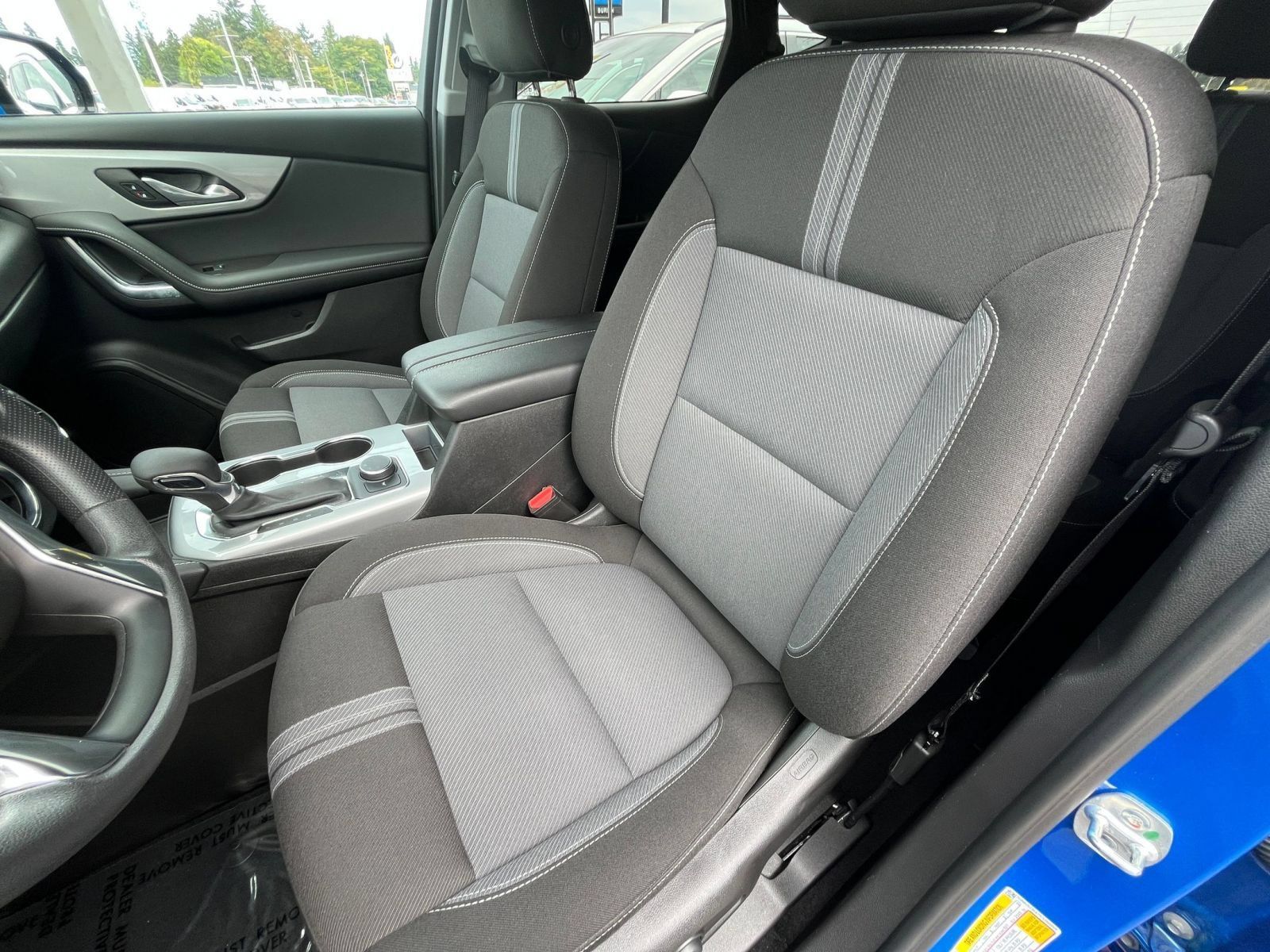 Used 2025 Chevrolet Blazer LT FWD image 36