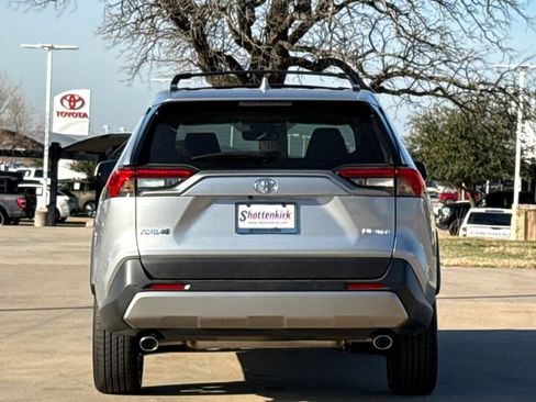 Used 2025 Toyota RAV4 Limited image 7