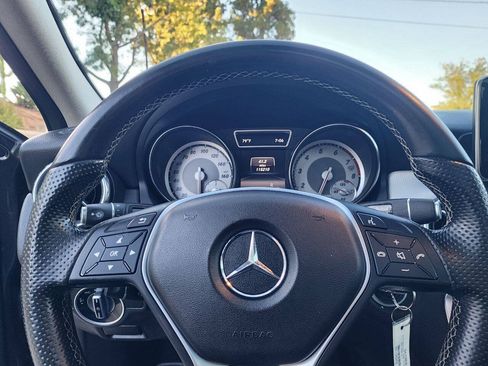 Used 2015 Mercedes-Benz GLA 250 4MATIC image 21