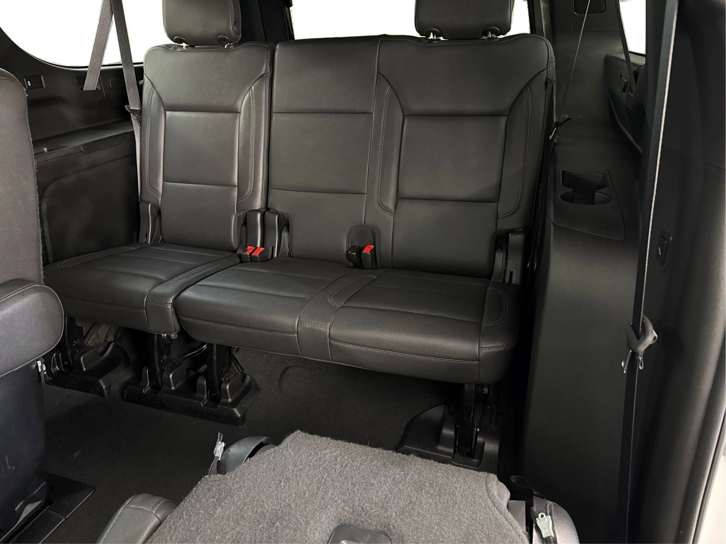 Used 2023 Chevrolet Suburban LT w/ LT Signature Plus Package AWD/4WD image 42