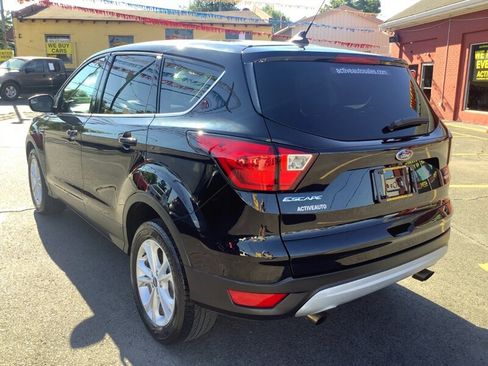 Used 2019 Ford Escape SE AWD/4WD image 5