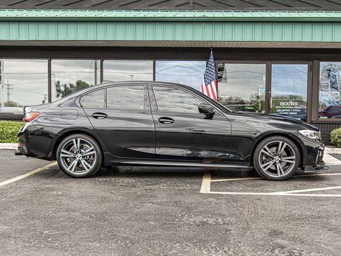 Used 2019 BMW 330i xDrive Sedan AWD/4WD image 9