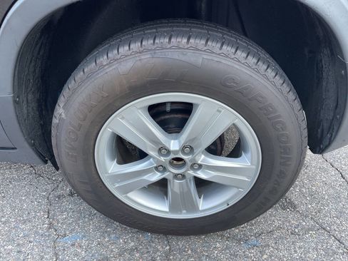 Used 2020 Chevrolet Trax LS w/ Tint and Cruise Package image 11