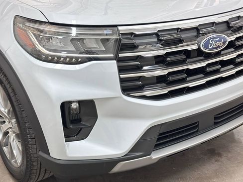 New 2026 Ford Explorer Active image 12