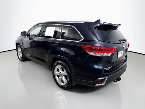 Used 2017 Toyota Highlander Limited image 5