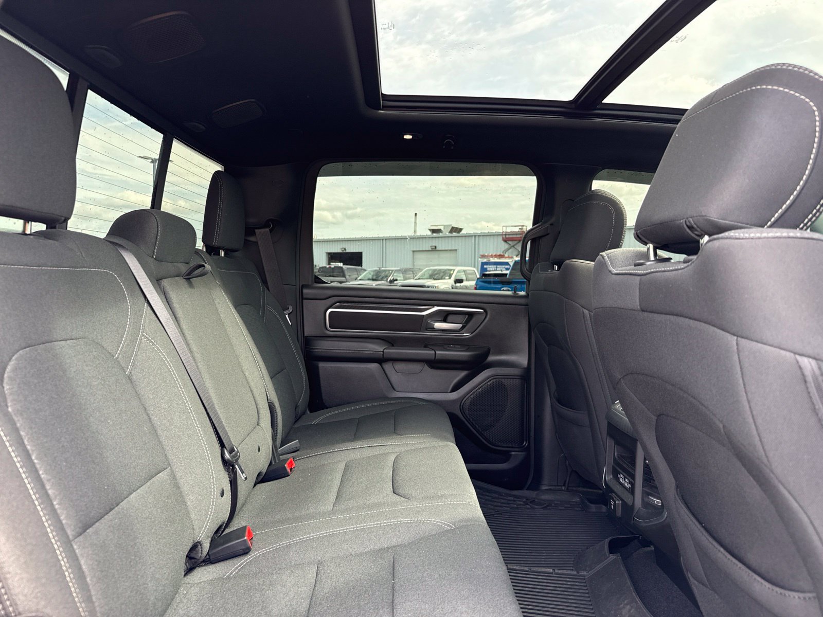 Used 2025 RAM 1500 Big Horn AWD/4WD image 16