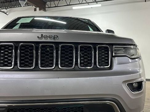 Used 2019 Jeep Grand Cherokee Limited w/ Luxury Group II image 5