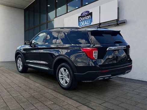 Certified 2023 Ford Explorer XLT w/ Equipment Group 202A AWD/4WD image 5