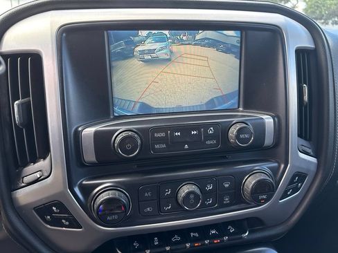 Used 2018 GMC Sierra 1500 SLT w/ Texas SLT Premium Package AWD/4WD image 17