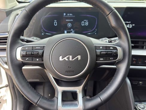 Certified 2025 Kia Sportage EX FWD image 14