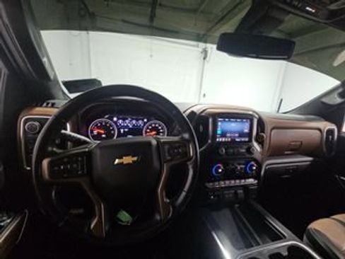 Used 2021 Chevrolet Silverado 1500 High Country AWD/4WD image 12