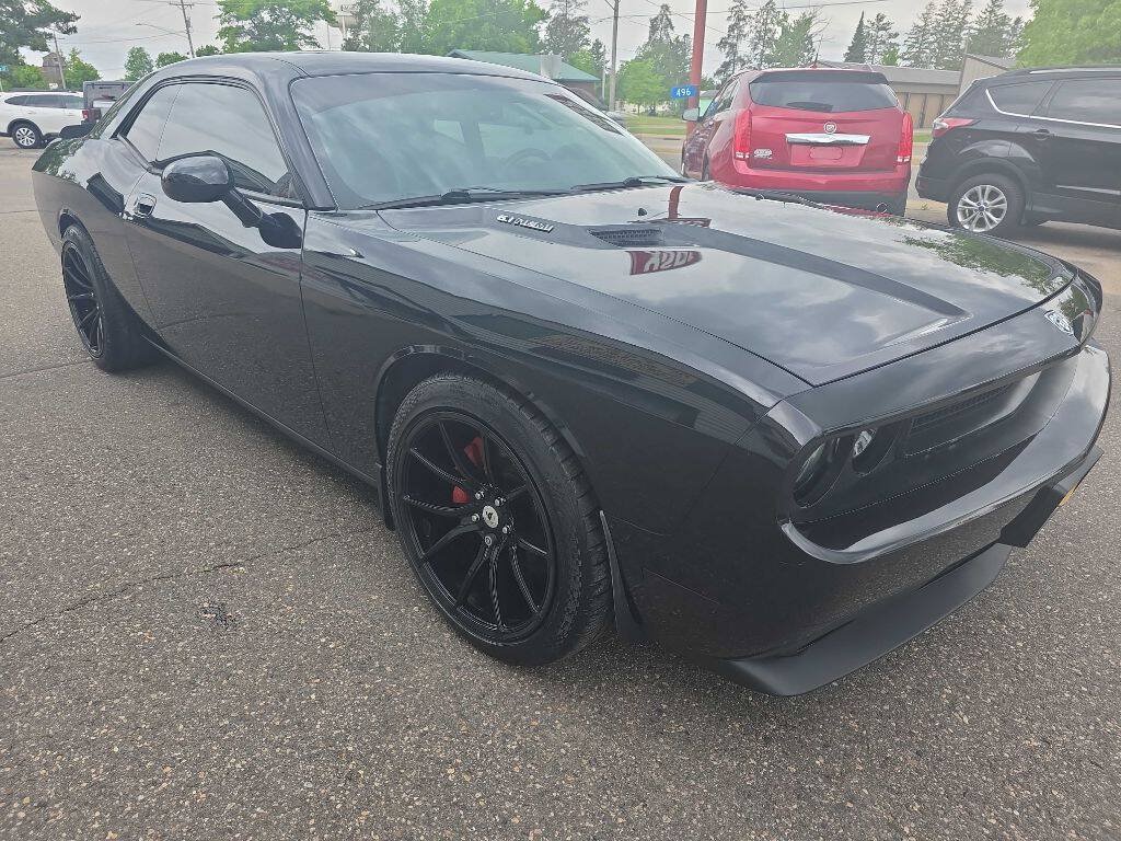 Used 2009 Dodge Challenger SRT8 w/ SRT Option Group II RWD image 7