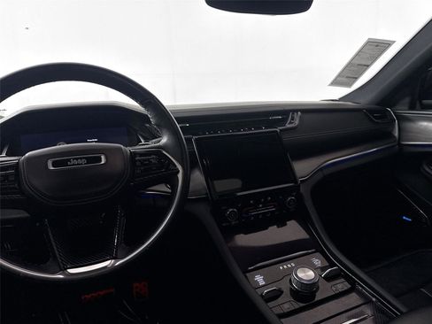 Used 2022 Jeep Grand Cherokee L Overland w/ MOPAR Finishing Package image 33