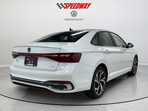 New 2025 Volkswagen Jetta SEL image 7