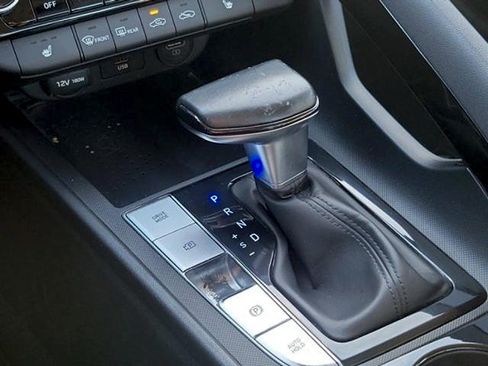 Used 2022 Hyundai Elantra SEL w/ Convenience Package FWD image 30